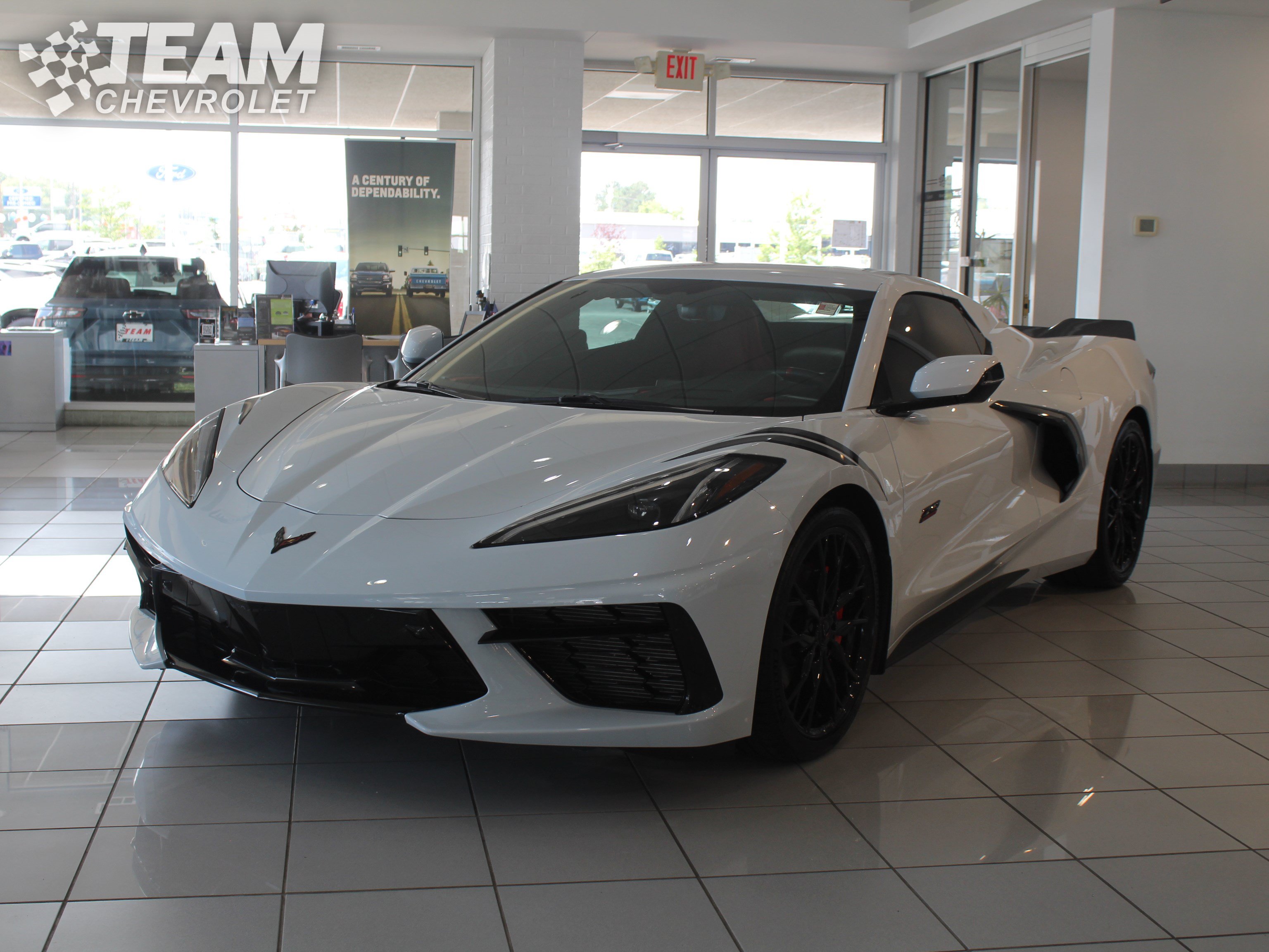 Used 2023 Chevrolet Corvette Stingray Preferred Conv w/ Battery Protection Package RWD image 7