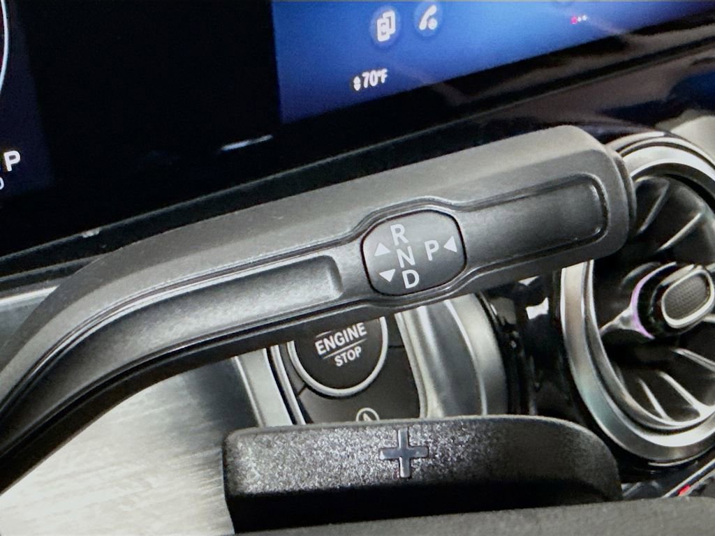 Used 2024 Mercedes-Benz GLB 250 4MATIC image 16