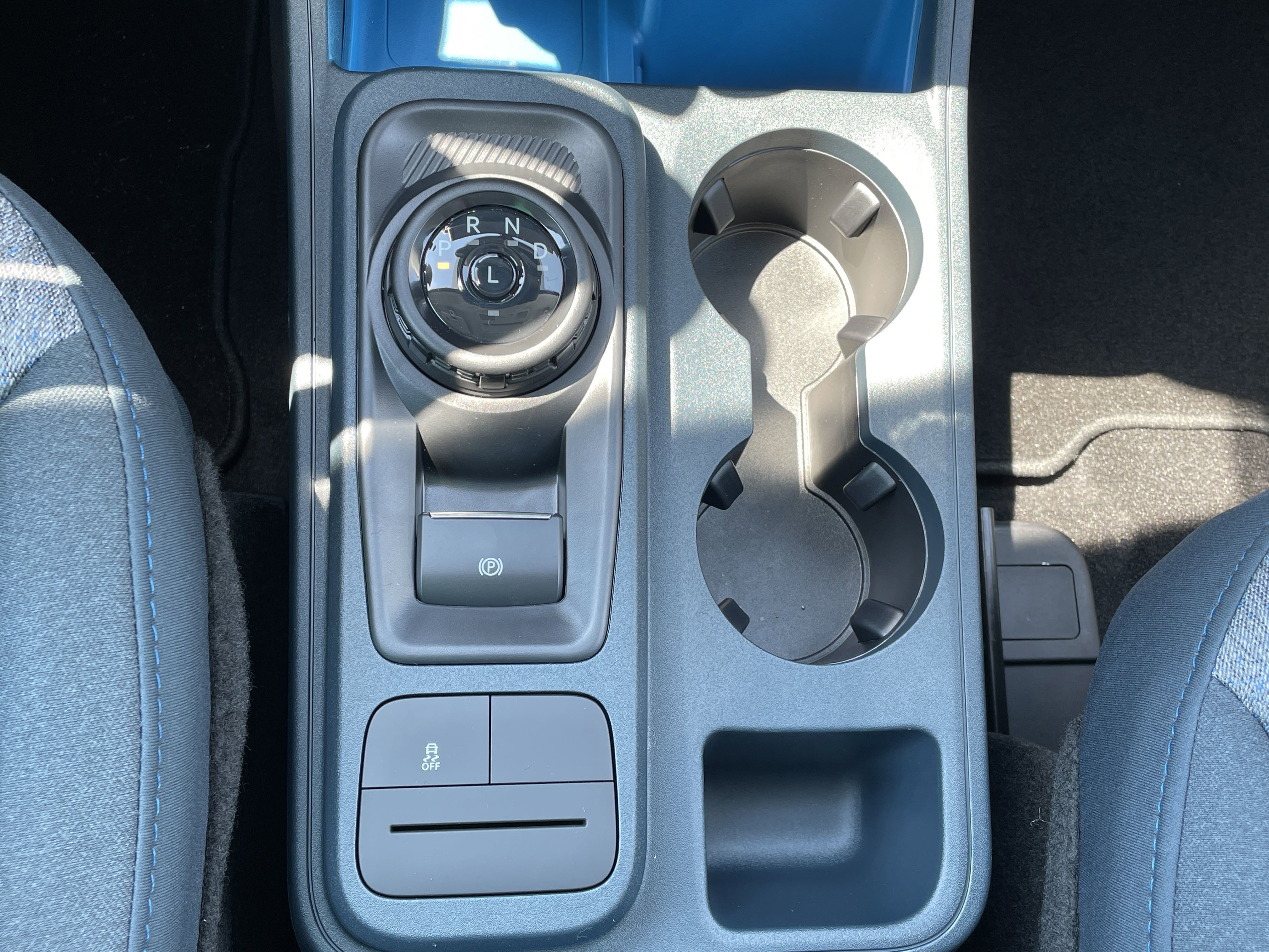 New 2025 Ford Maverick XLT w/ XLT Luxury Package image 32