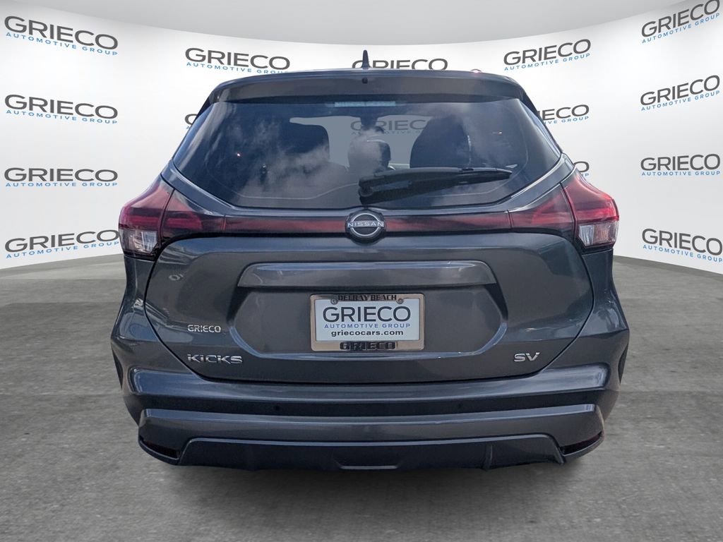 Used 2023 Nissan Kicks SV image 6