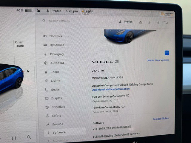 Used 2023 Tesla Model 3 Standard Range image 17
