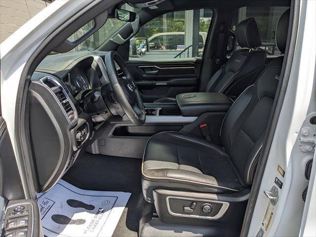 Used 2024 RAM 1500 Laramie AWD/4WD image 9