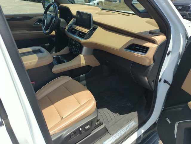 Used 2021 Chevrolet Suburban Premier w/ Premium Package RWD image 38
