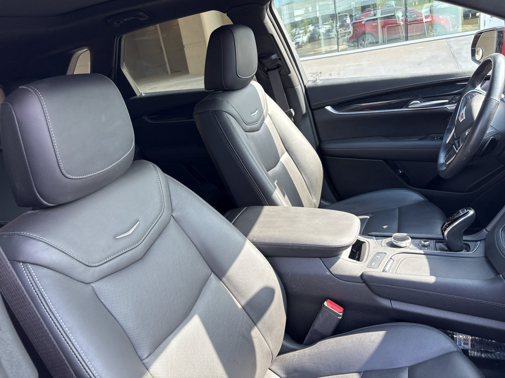 Used 2024 Cadillac XT5 Premium Luxury AWD/4WD image 14