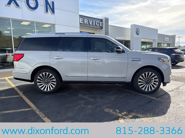Used 2019 Lincoln Navigator Reserve AWD/4WD image 11