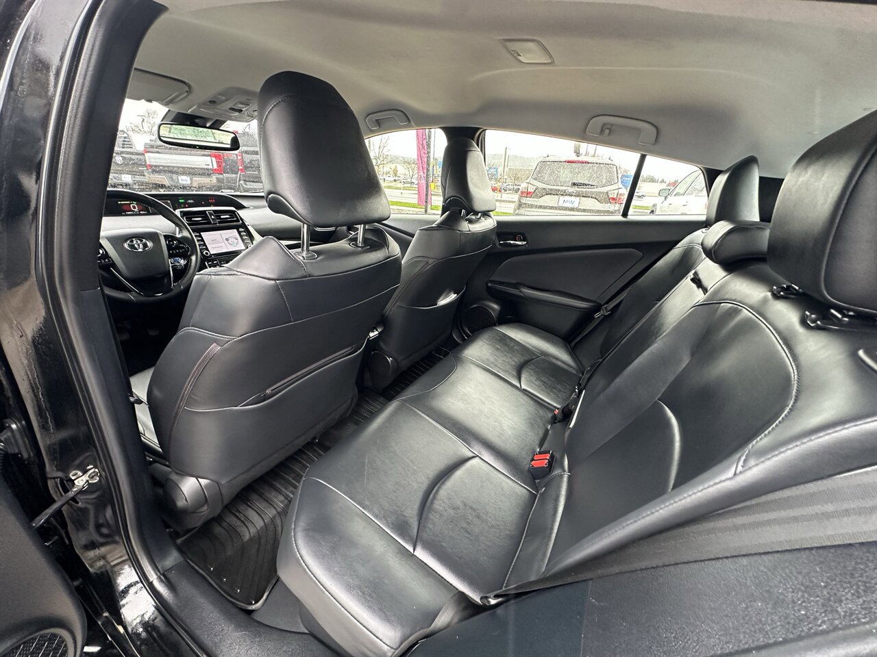 Used 2022 Toyota Prius AWD image 41
