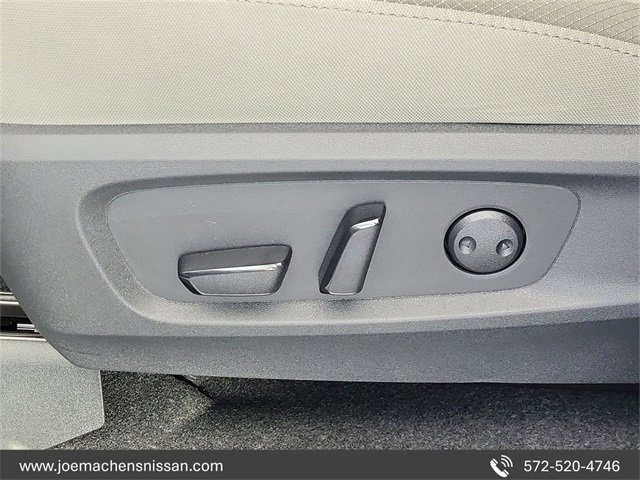 New 2025 Nissan Pathfinder SV image 22