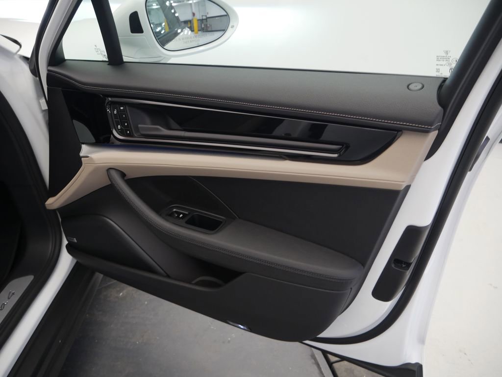 New 2026 Porsche Panamera RWD image 26