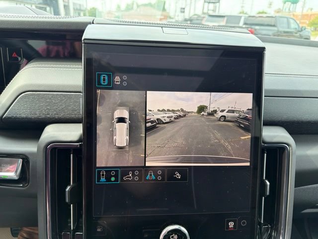 Used 2026 GMC Yukon AT4 Ultimate w/ LPO, Floor Liner Package AWD/4WD image 30