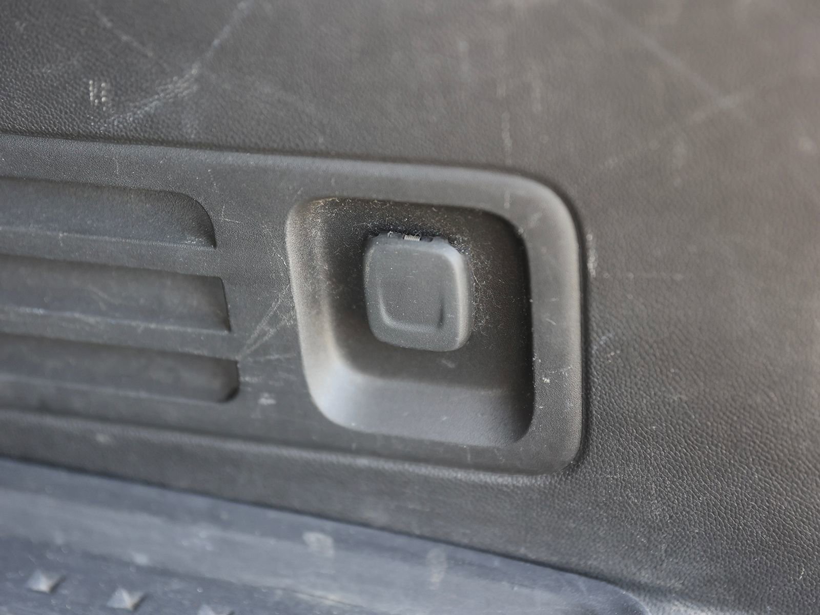 Used 2019 Chevrolet Traverse RS w/ LPO, Floor Liner Package AWD/4WD image 15