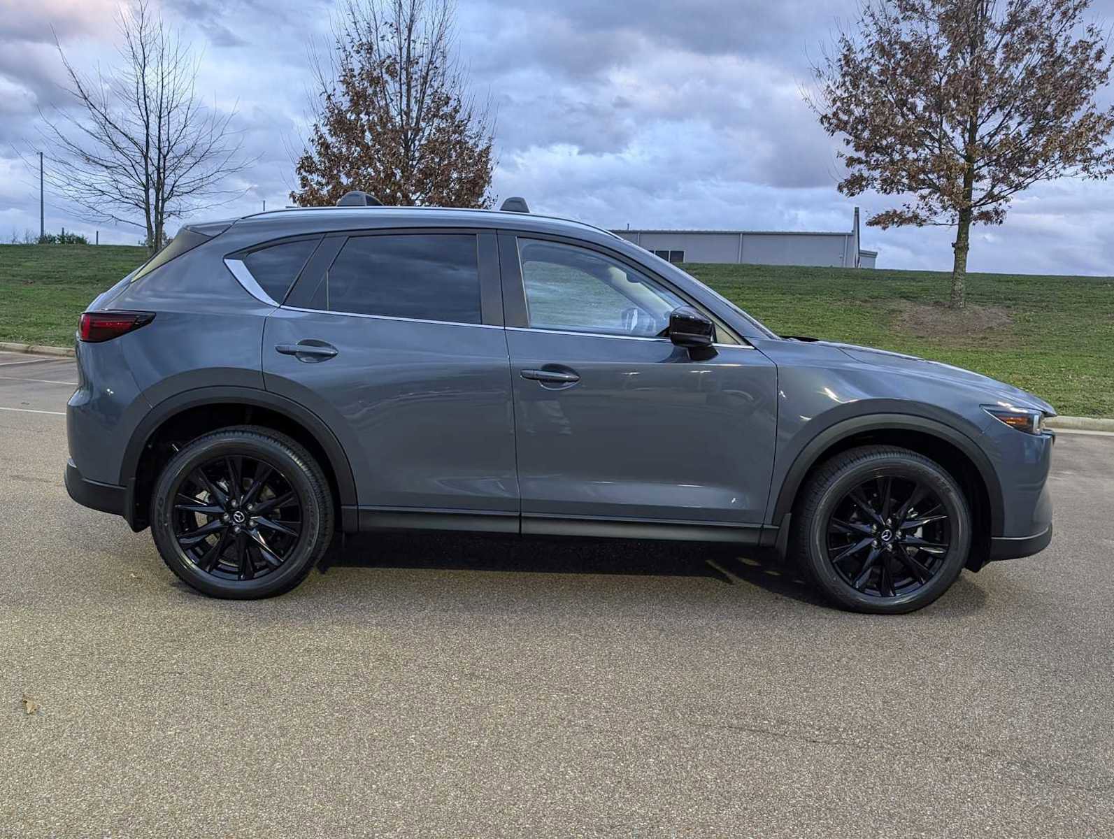 Used 2024 MAZDA CX-5 Carbon Edition image 6