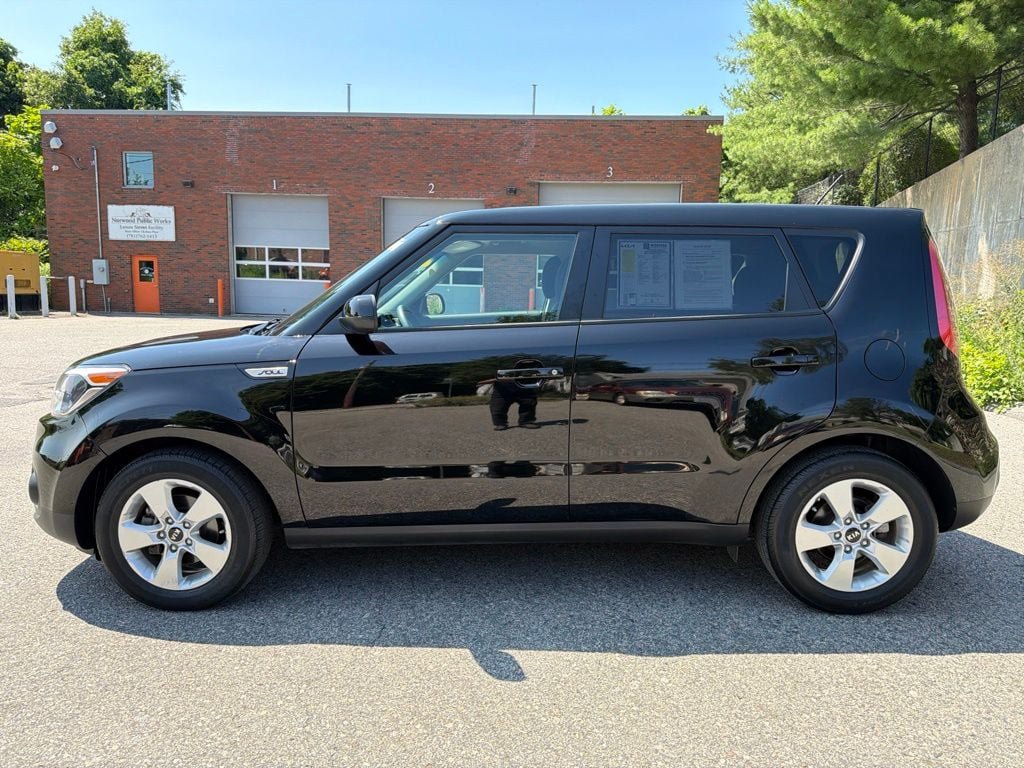Used 2019 Kia Soul FWD image 3