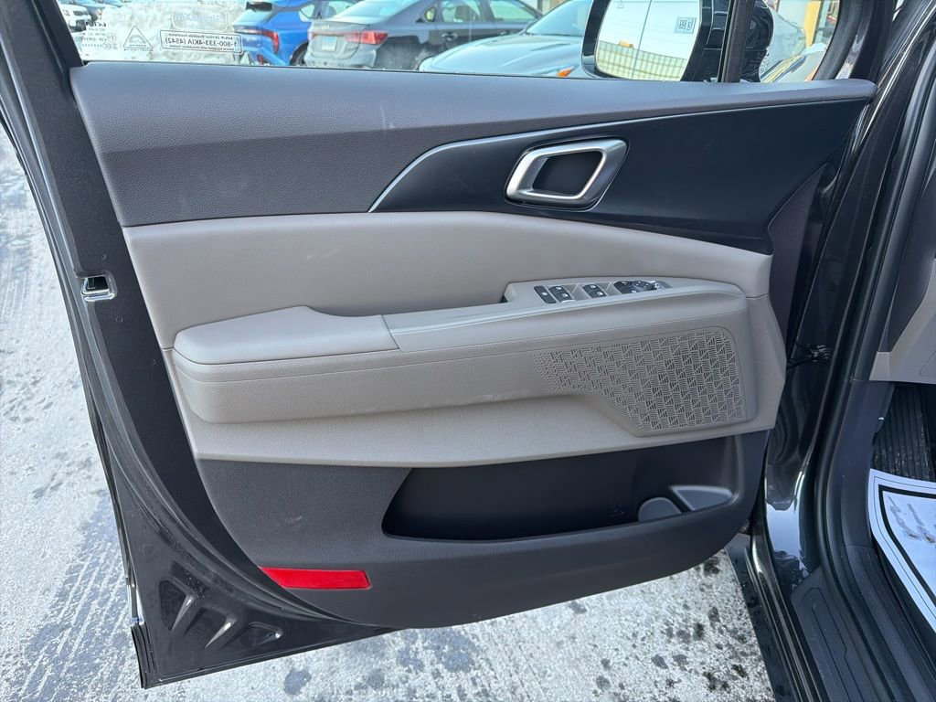 New 2026 Kia Carnival LX image 27