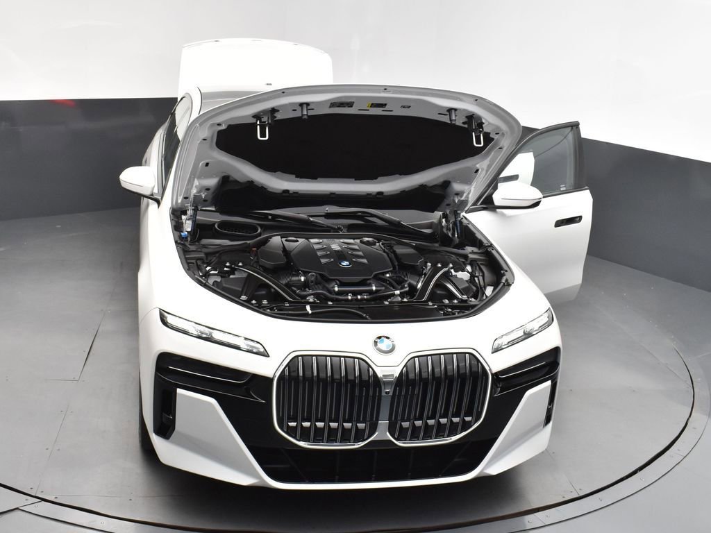 Certified 2024 BMW 760i xDrive w/ Executive Package image 52