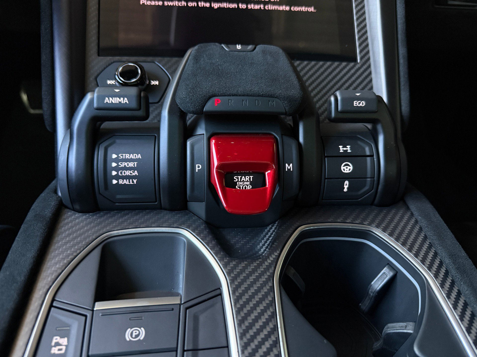 Used 2023 Lamborghini Urus Performante image 40