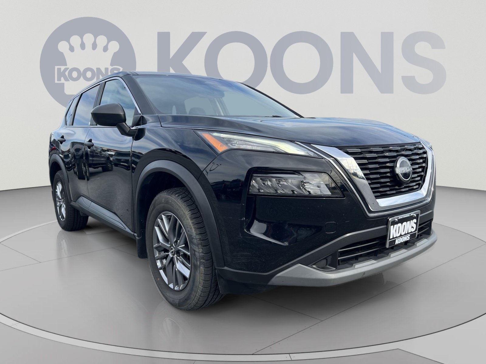 Used 2023 Nissan Rogue S AWD/4WD image 10