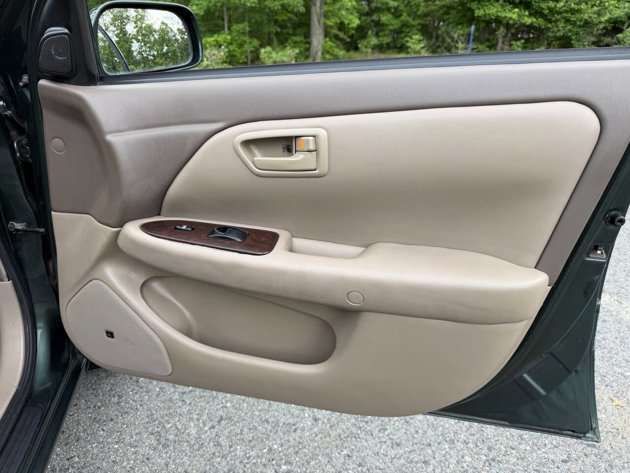 Used 2000 Toyota Camry XLE FWD image 23