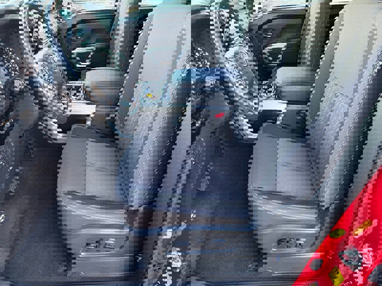 Certified 2024 Nissan Titan SV w/ SV Convenience Package image 33