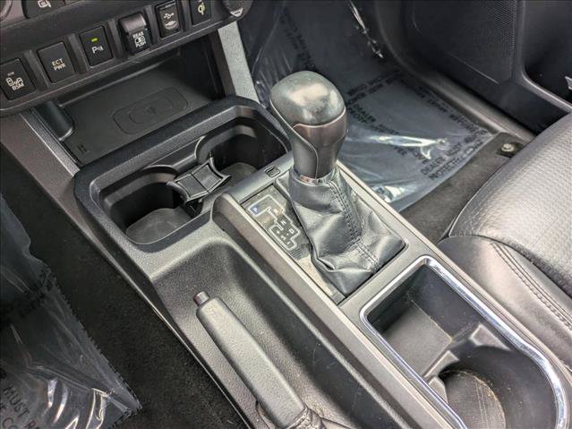 Used 2019 Toyota Tacoma TRD Off-Road AWD/4WD image 12