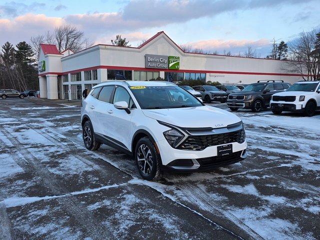 Certified 2023 Kia Sportage EX image 30