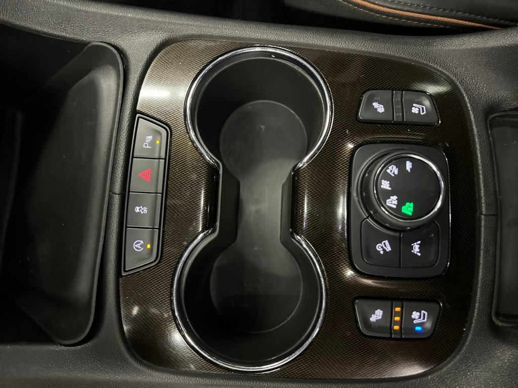 Used 2021 GMC Acadia AT4 w/ Preferred Package AWD/4WD image 38