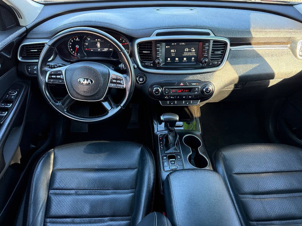 Used 2020 Kia Sorento EX image 22