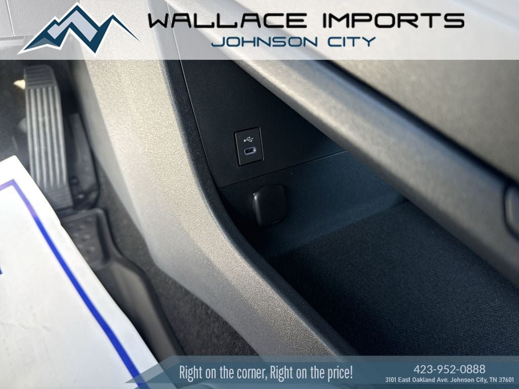 New 2026 Subaru Solterra AWD/4WD image 32