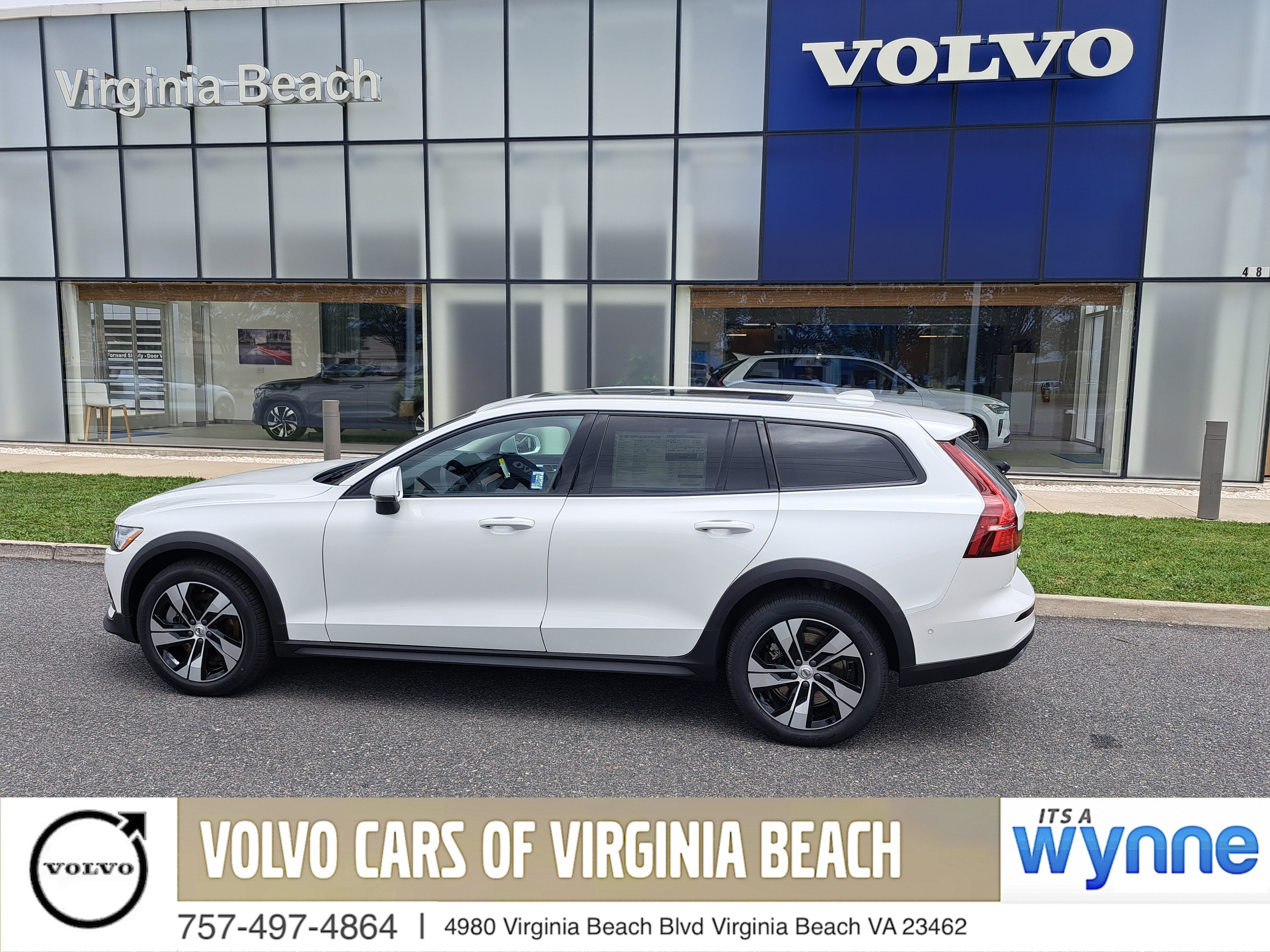 New 2026 Volvo V60 B5 Cross Country Plus w/ Climate Package AWD/4WD image 1