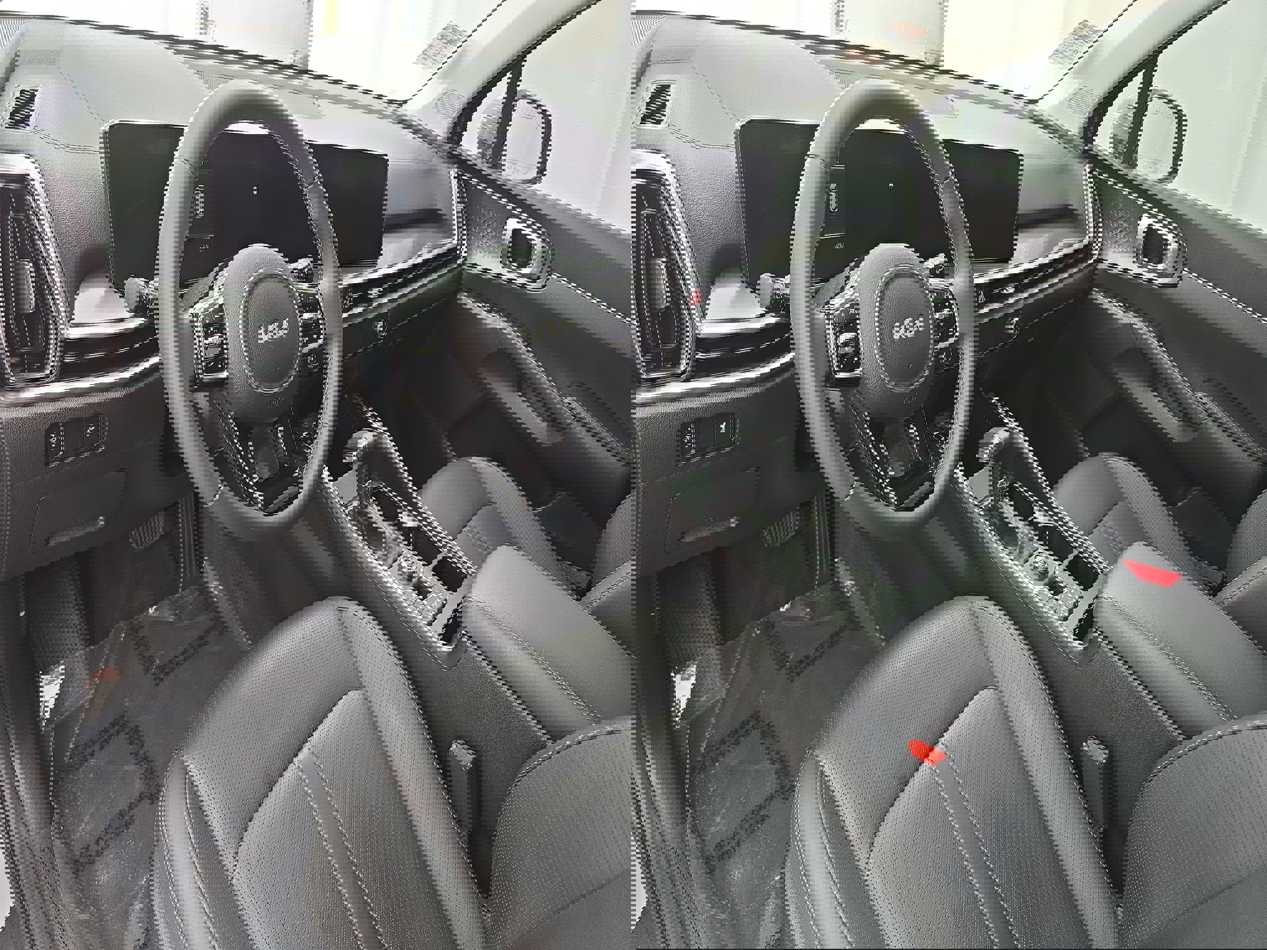 Used 2025 Kia Sorento S w/ Panoramic Sunroof Package image 16