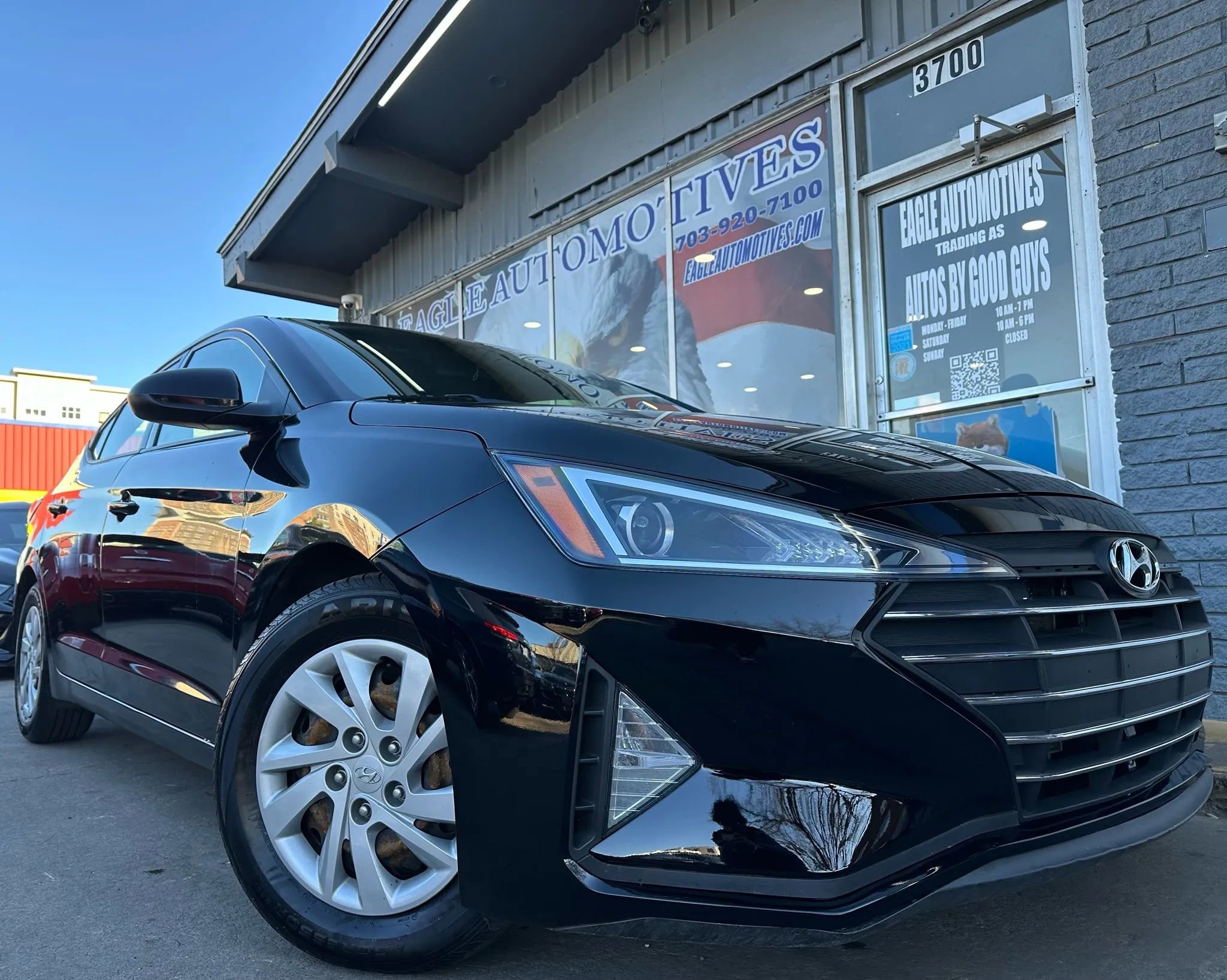 Used 2020 Hyundai Elantra SE image 1