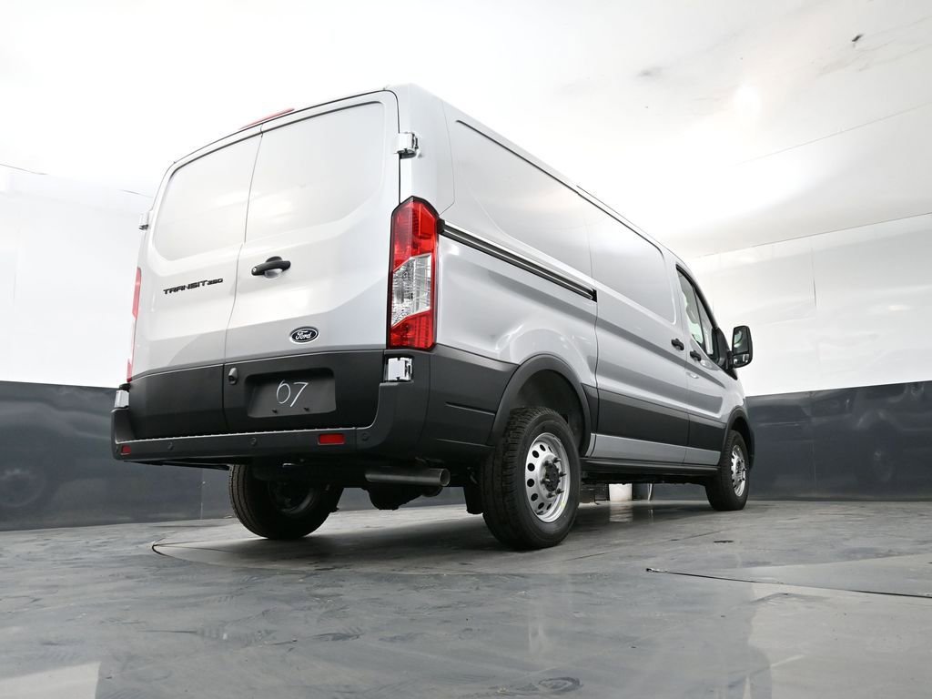 New 2026 Ford Transit 250 Low Roof RWD image 15