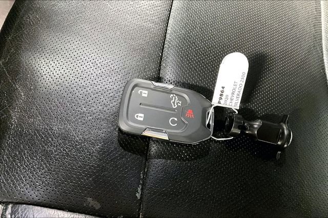 Used 2020 Chevrolet Silverado 2500 LTZ w/ LTZ Premium Package image 32