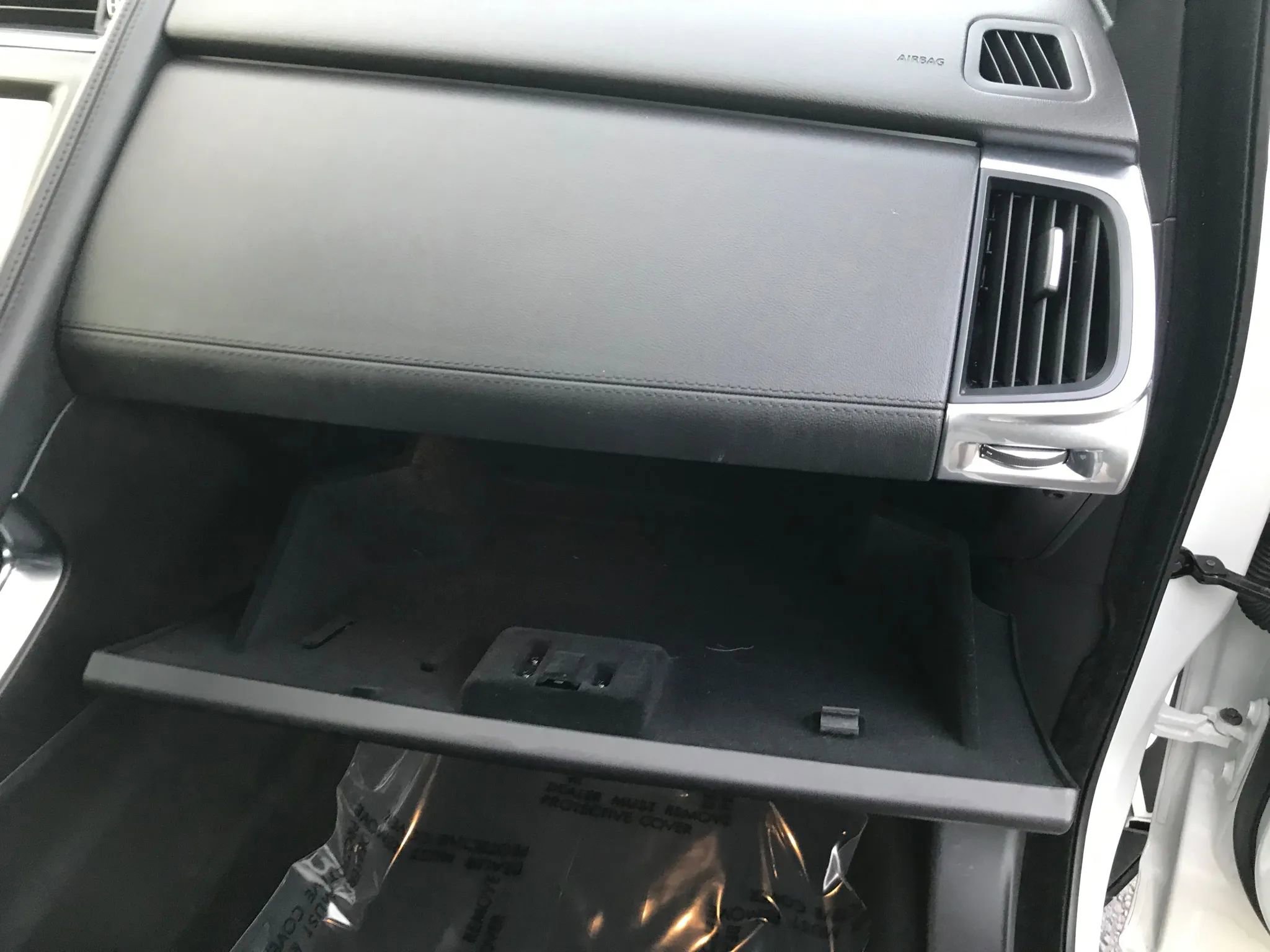 Used 2018 Jaguar E-PACE S image 53