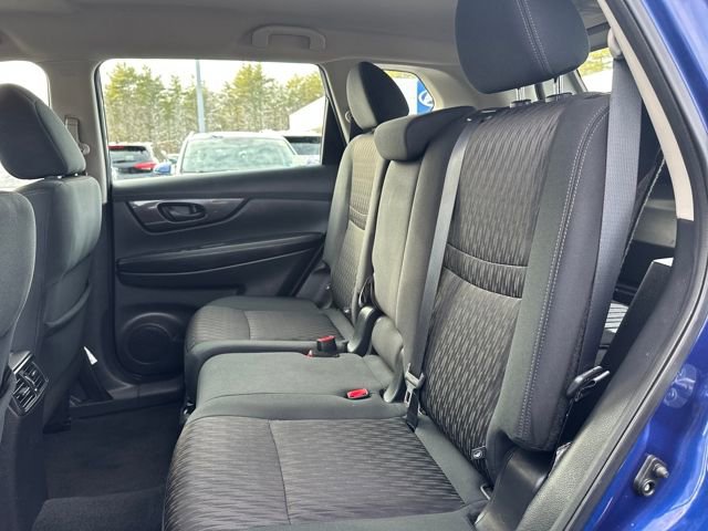 Used 2019 Nissan Rogue S image 19