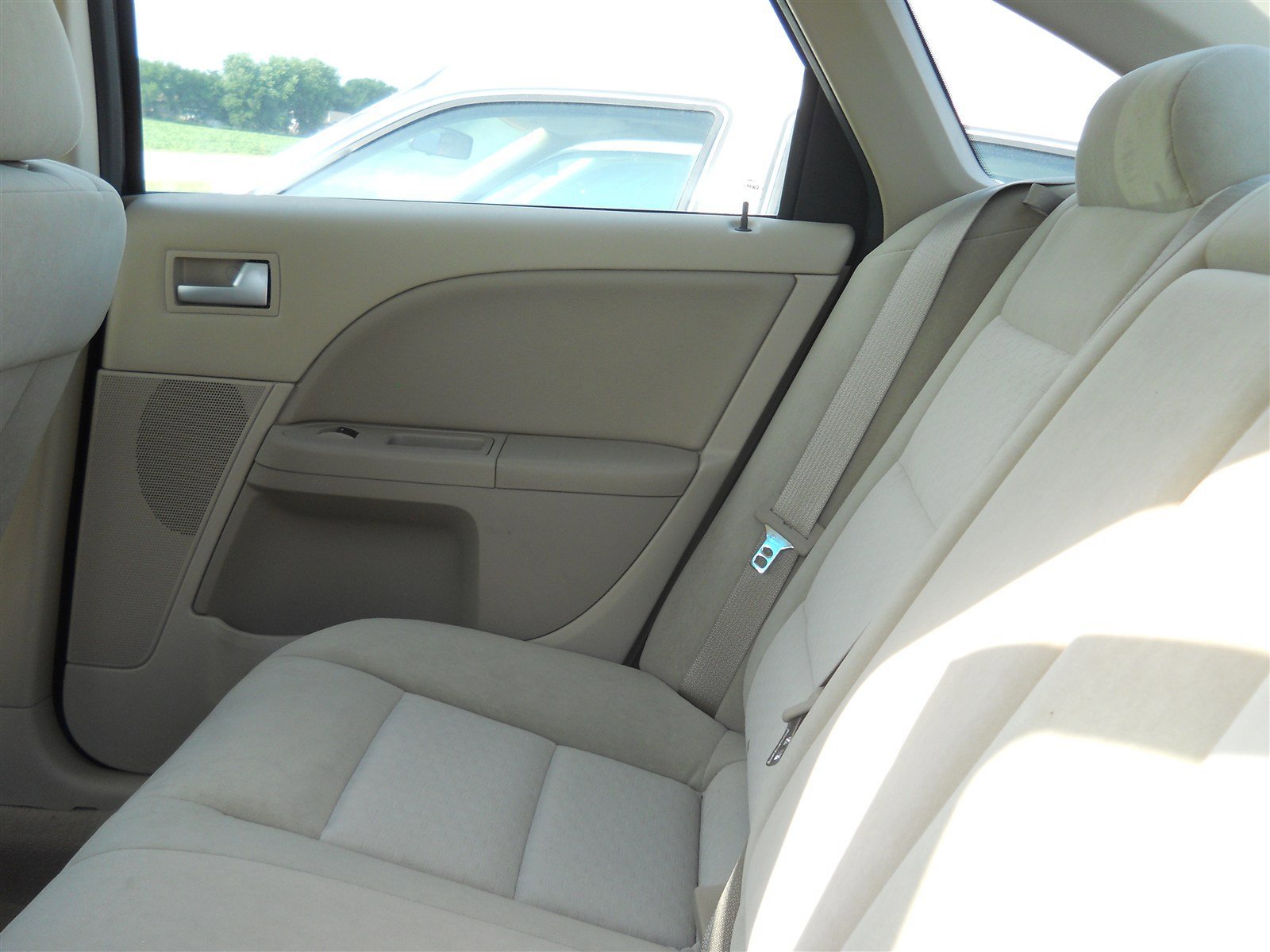 Used 2006 Ford Five Hundred SE image 8