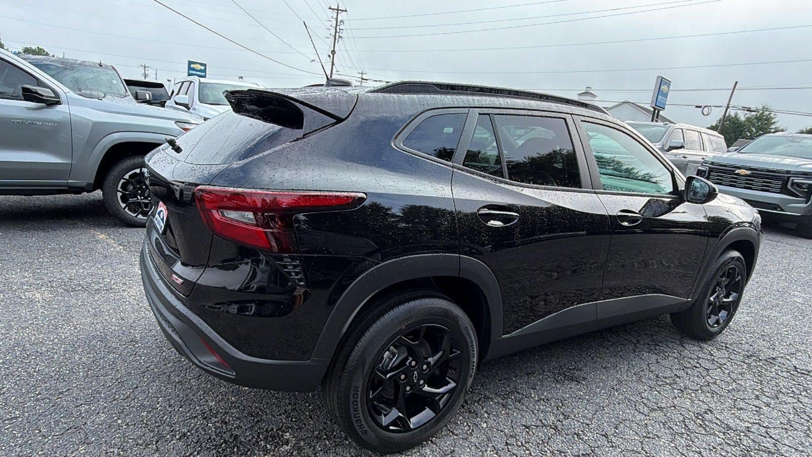 New 2026 Chevrolet Trax LT w/ Driver Confidence Package FWD image 8