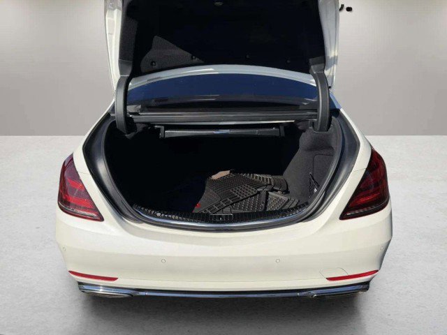 Certified 2019 Mercedes-Benz S 560 4MATIC Sedan image 31