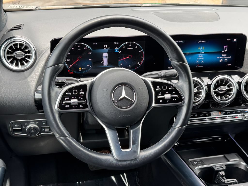 Used 2023 Mercedes-Benz GLA 250 w/ Premium Package image 31
