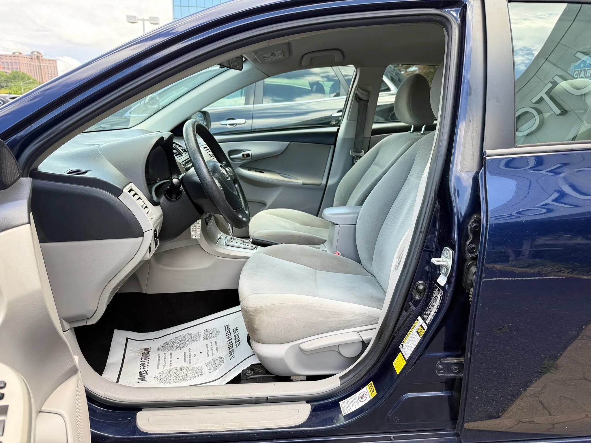 Used 2012 Toyota Corolla LE FWD image 10