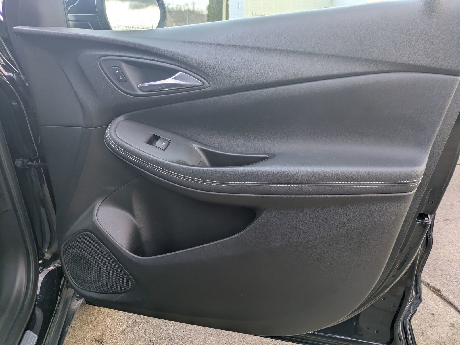 Used 2022 Buick Encore GX Select image 32