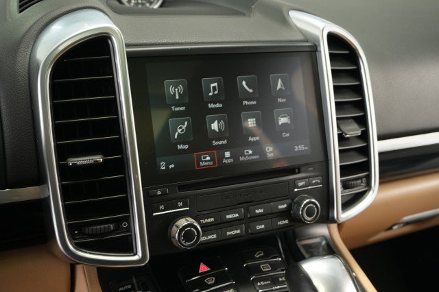 Used 2018 Porsche Cayenne Platinum Edition AWD/4WD image 39
