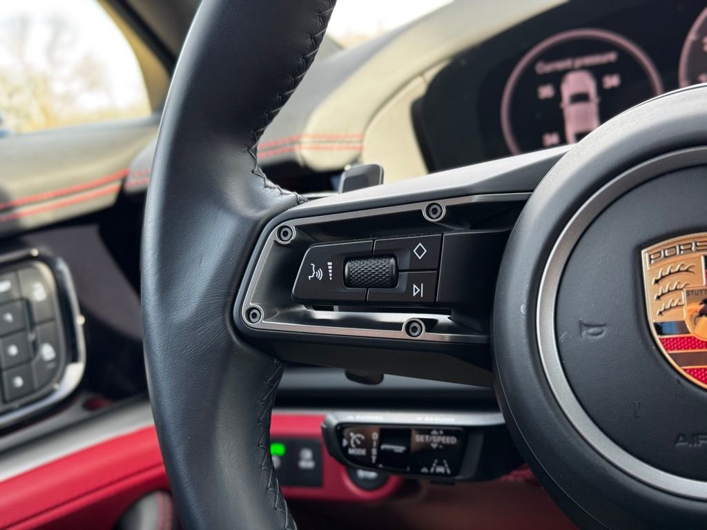 Used 2024 Porsche Panamera image 41