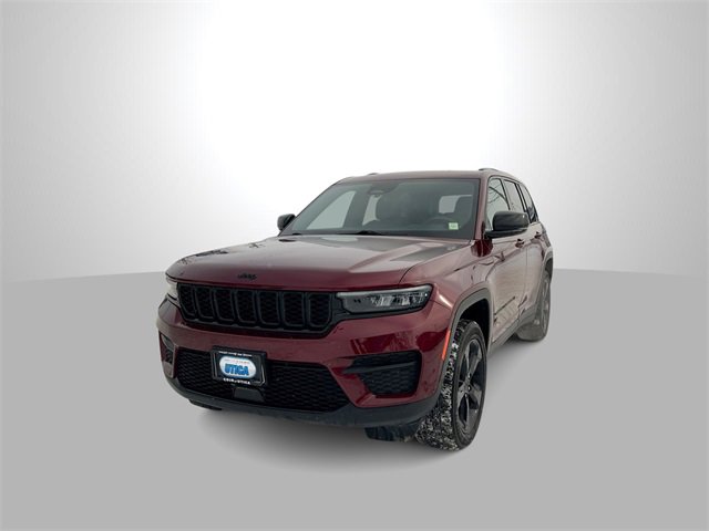 Used 2023 Jeep Grand Cherokee Altitude