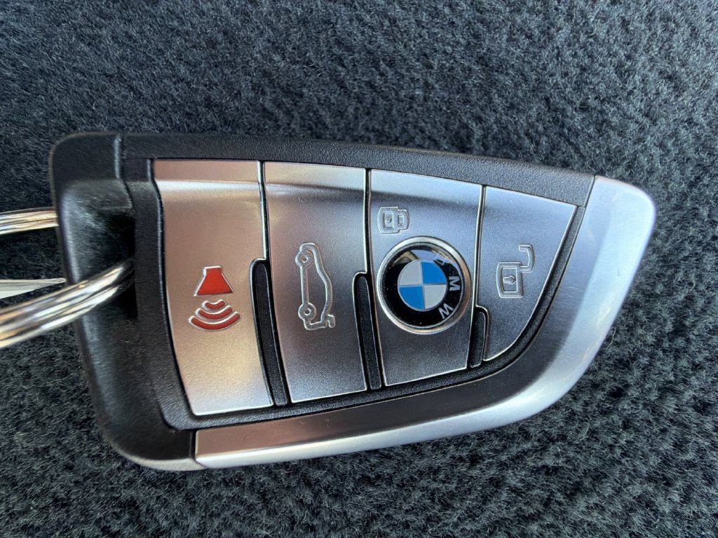 Used 2022 BMW X5 xDrive40i AWD/4WD image 28
