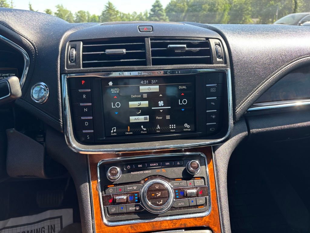 Used 2018 Lincoln Continental Reserve w/ Technology Package AWD/4WD image 32