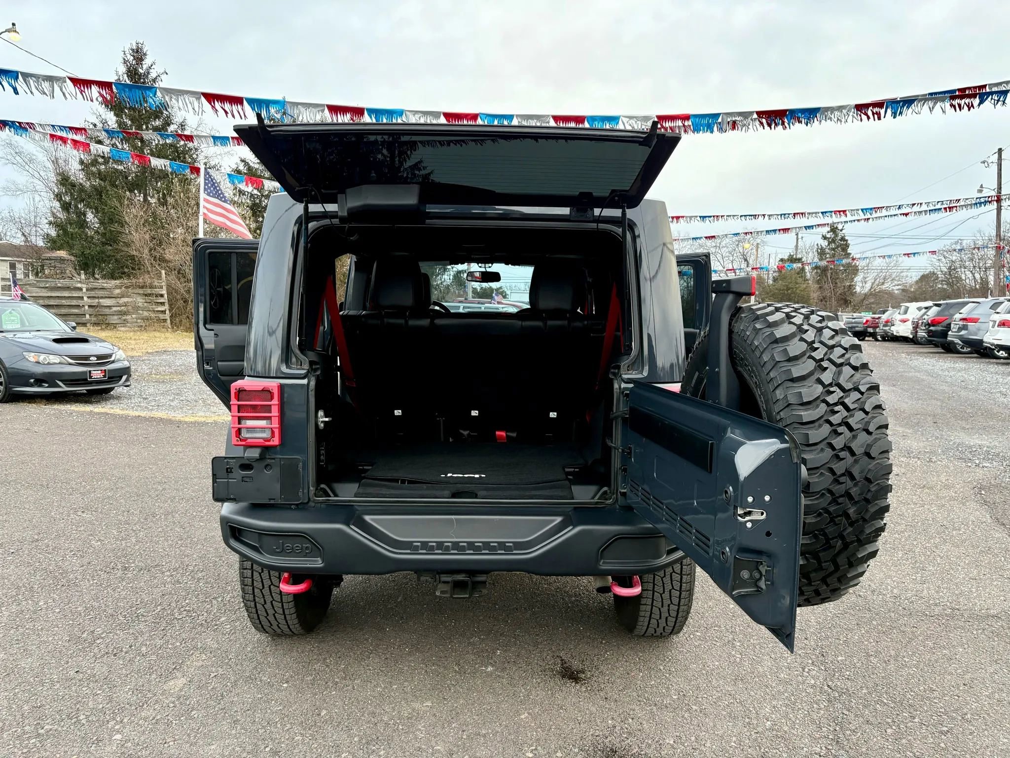 Used 2017 Jeep Wrangler Unlimited Rubicon image 22