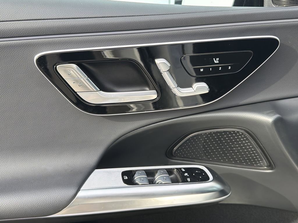 Certified 2025 Mercedes-Benz E 350 4MATIC Sedan image 24