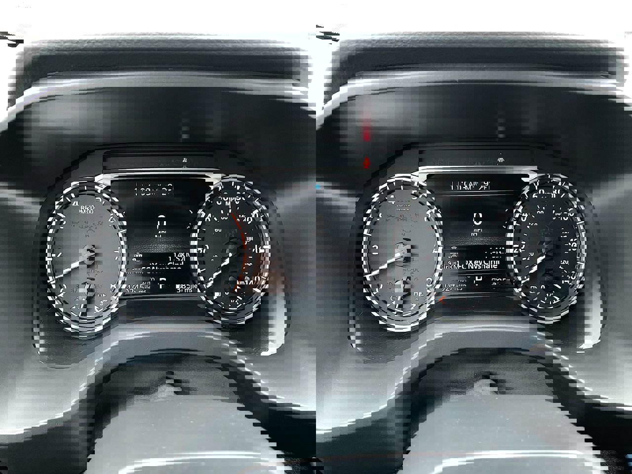 Used 2025 Nissan Rogue SV image 25