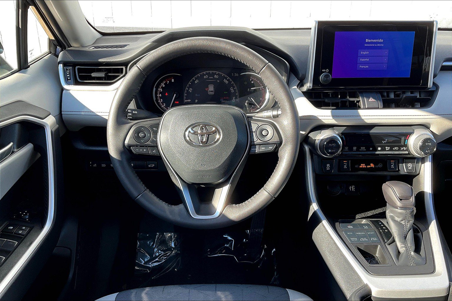 Used 2023 Toyota RAV4 XLE w/ Convenience Package AWD/4WD image 6
