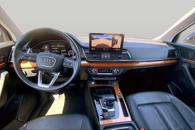 Used 2021 Audi Q5 2.0T Premium Plus w/ Premium Plus Package AWD/4WD image 15